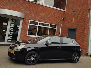 Alfa Romeo Giulietta 1.4 T 170Pk Vol Leder Navi Xenon 18"Vlg