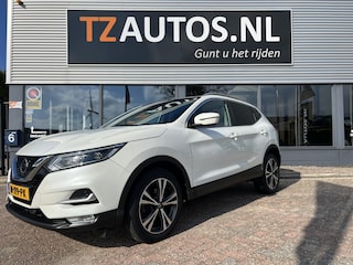 Nissan Qashqai 1.2 N-Connecta Pano/Navi/Camera/Trekhaak