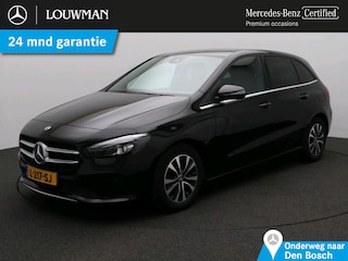 Mercedes-Benz B-klasse 180 Business Solution Ledkoplampen | Parkeerpakket met achteruitrijcamera | Stoelverwarming | Spiegelpakket. Inclusief 24 maanden Mercedes-Benz Certified garantie voor Europa.