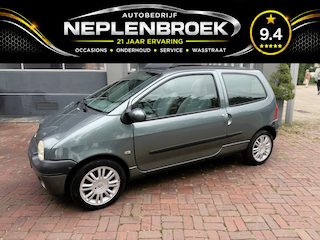 Renault Twingo 1.2 Authentique Schuifdak,Airco,Cv,Radio/cd,Trekhaak Bj 2007 apk 09-2027