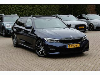 BMW 3-serie Touring 330i High Executive Ed. M Sport / Trekhaak / Panoramadak / 360Camera / Head-up / Keyless / 19'' / Harman Kardon / Leder / Stuur+Stoelverwarming / Dodehoek / DAB / ACC