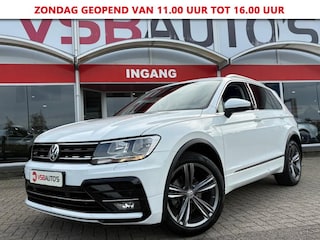 Volkswagen Tiguan 1.4 TSI ACT 150PK R-LINE PANO-DAK TREKHAAK NAVI CARPLAY AIRCO LMV PDC
