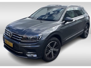 Volkswagen Tiguan 2.0 TSI 4Motion Highline / 1e Eign. / NL Auto / Trekhaak / Panoramadak / Keyless / CarPlay / 18'' / Virtual Cockpit / Massage / Stoelverwarming / ACC