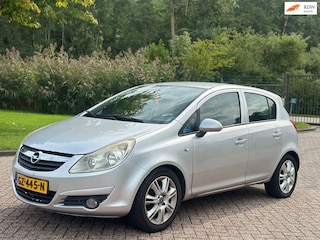 Opel Corsa 1.2-16V Cosmo/INRUILKOOPJE