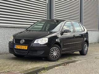 Volkswagen Polo 1.4-16V Comfortline AIRCO | LAGE KM! | SUPERSTAAT