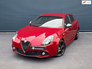 Alfa Romeo Giulietta 1.750 Turbo Veloce, Novitech onderstel, Sport uitlaat, 285PK, 19 inch velgen, Cruise, Leder, Zeer nette staat