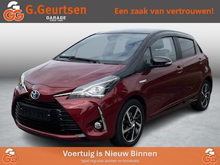 Toyota Yaris 1.5 Hybrid Bi-Tone