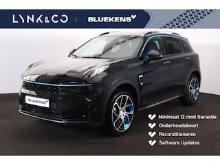 Lynk & Co 01 1.5 - Panorama/schuifdak - Adaptieve Cruise control met stuurovername - Infinity Audio by Harman/Kardon - BLIS - Stoelverwarming voor - Adaptieve LED koplampen - Geïntegreerde dashcam voor - Elektr. bedienb. achterklep - Draadloze Apple Carplay & Android Auto - Keyless Entry & drive - 20' LMV
