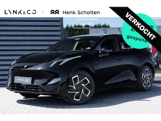 Lynk & Co 02 Business Edition 66 kWh | Uit Voorraad Leverbaar | 1600KG Trekgewicht | Stoelverwarming | Apple CarPlay | Android Auto | Achteruitrijcamera | Panoramadak | Elektrische Achterklep | Keyles Entry | Regensensor |