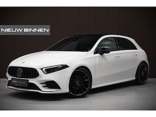 Mercedes-Benz A-klasse 200 Business Solution AMG Upgrade | Panoramadak | Stoelverwarming | Cruise Control | Navigatie | Camera | LED High Performance | Keyless | Ambiance Verlichting | Parkeersensoren |