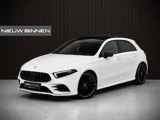 Mercedes-Benz A-klasse 200 Business Solution AMG Upgrade | Panoramadak | Stoelverwarming | Cruise Control | Navigatie | Camera | LED High Performance | Keyless | Ambiance Verlichting | Parkeersensoren |