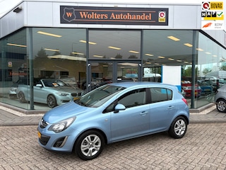 Opel Corsa 1.4-16V Berlin *AC uniek met nap