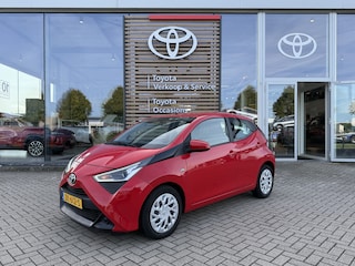 Toyota Aygo 1.0 VVT-i x-play limited 5-deurs 72pk | Airco | Achteruitrijcamera | Apple Carplay/Android Auto |