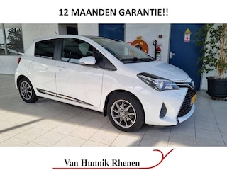 Toyota Yaris 1.3 VVT-i Lounge | Trekhaak | Panoramadak | Navigatie | Cruisecontrol |