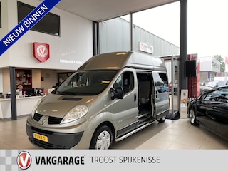 Renault Trafic 2.0 dCi T29 L2H2,NL Auto,NAP Oke,Rolstoelauto met Lift,Verhoogd Dak,Schuifdeuren L&R,StandKachel Webasto,Airco,DVD Speler,Cruiscontrol,Sidebars,Achteruitrijsensoren,Unieke Rolstoel Auto, Full Options