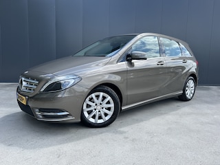 Mercedes-Benz B-klasse 180 AUTOMAAT Ambition XENON NAVI CRUISE ECC