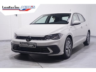 Volkswagen Polo 1.0 TSI Life Apple Carplay Airco PDC V+A Stoelverwarming LED LMV "15"