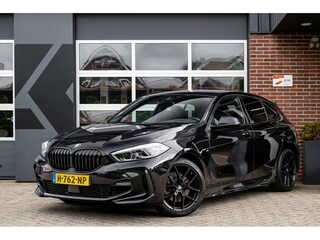 BMW 118 118i M Sport | Live Cockpit Professional | HiFi | Sportstoelen | Camera | LED | 18' Inch |