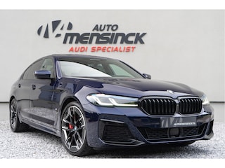 BMW 530e M Sport / M Sportstoelen/ Schuif-kanteldak/ Harman Kardon/ Head-up/ 210 kW