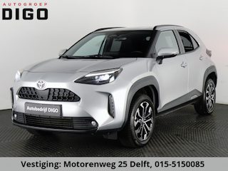 Toyota Yaris Cross 1.5 HYBRID DYNAMIC LUXURY GARANTIE 2035 ! PARKEERSENSOREN VOOR & ACHTER . STOEL/STUUR VERWARMING . NAVIGATIE .
