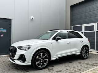 Audi Q3 45 TFSI e 3x S-Line 245PK | Pano | Keyless | Camera | Matrix | ACC | Lane | 1e eig