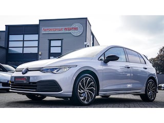 Volkswagen Golf 1.5 TSI Sport | R-line Difuser | Sport uitlaat met kleppensysteem | Navigatie | Lane Assist | Apple Carplay |