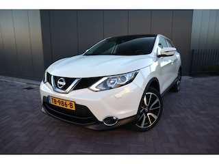 Nissan Qashqai 1.2 Connect Edition Automaat Navigatie Camera Stoelverwarming Trekhaak. AUTOMAAT niet 100 %
