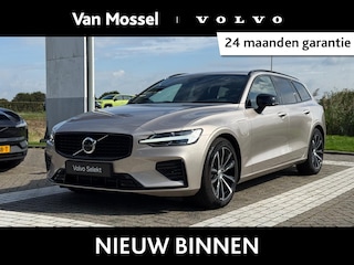 Volvo V60 T8 Plug-in hybrid AWD Plus Dark | Panoramadak | Trekhaak | T8 Performance Edition | 60 Graden Camera | Harman / Kardon |