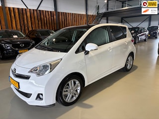 Toyota Verso-S 1.3 VVT-i Dynamic