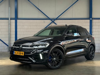 Volkswagen T-Roc 2.0 TSI 4Motion R 300 PK | Panoramadak Sfeerverlichting | Dealeronderhouden | 19 Inch Velgen | Keyless Access | .