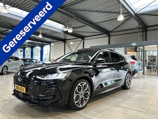 Ford Focus EcoBoost Hybrid 155pk ST-Line X | Trekhaak | Pano | BLIS | Adapt. Cruise | Winterpack | 18" LMV | Garantie Tot 06/2028 |