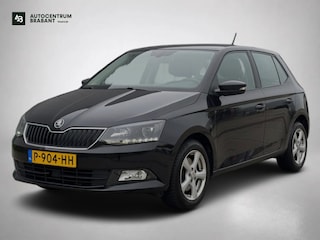 Skoda Fabia 1.0 TSI Drive(Goed OndH, StoelV, Parkeersensoren, Trekhaak, DAB-Tuner, Carplay(voorbereid), Climate Con, Etc)