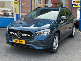 Mercedes-Benz GLA 200 Luxury Line | Org. NL + NAP | Elektr. stoelen + geh. | Parkeersens V + A + Camera