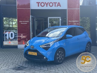 Toyota Aygo X-JOY 5-DEURS AUTOMAAT LICHTMETALEN VELGEN CAMERA