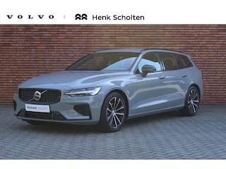 Volvo V60 T6 Plug-in hybrid AWD Plus Dark | Trekhaak | 360 graden camera | Verwarmbare voorstoelen, achterbank en stuurwiel | Premium audio by Harman Kardon | Adaptieve cruise control |