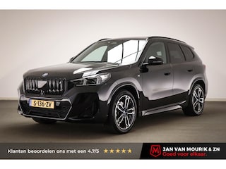 BMW iX1 xDrive30 Launch Edition 67 kWh | INNOVATION PACK | PANORAMADAK | HEAD UP | MASSAGE | ICONIC SOUND | 360 CAMERA