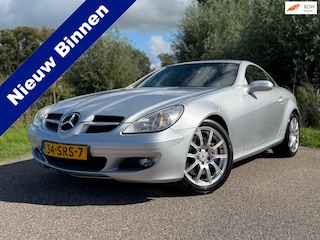 Mercedes-Benz SLK 350 / Cabrio Hardtop / 2de Eigenaar / Ledere Stoelen Verwarmd en Airco / Navi / Full Options / PDC / 17"