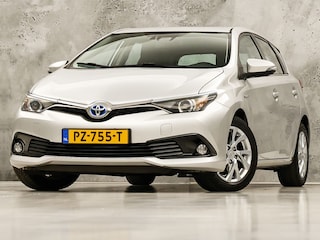 Toyota Auris 1.8 Hybrid Sport Automaat (NAVIGATIE, CAMERA, CRUISE, SPORTSTOELEN, KEYLESS, LM VELGEN, NIEUWSTAAT)