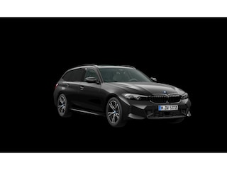 BMW 3-serie Touring 330e | M-Sport | Live Cockpit | Panorama | Leder/Alcantara | HiFi | Camera | ACC | Saphire Zwart
