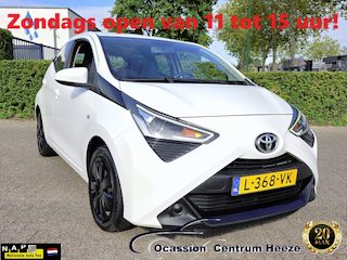 Toyota Aygo 1.0 VVT-i x-play, 1e eig! Camera! Carplay! VERWACHT!