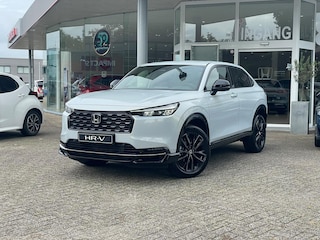 Honda HR-V 1.5 Advance Sport | Full Hybrid | 8 jaar garantie | 2500 euro voorraadkorting | Apple Carplay / Android auto | PDC v/a | Stuur en Stoelverwarming