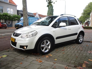 Suzuki SX4 1.6 Shogun 5-drs / AIRCO / TREKHAAK / i.z.g.st / 123dkm