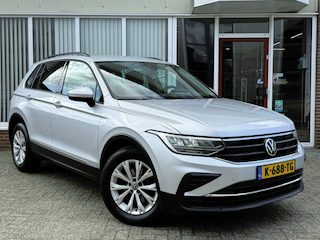 Volkswagen Tiguan 1.5 TSI Life Orgineel NL I Stoelverwarming I Trekhaak I Adaptive Cruise I Volledig onderhouden