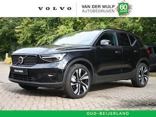 Volvo XC40 B4 197pk Plus Dark | Lounge | Lighting | Trekhaak | Schuifdak