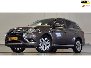 Mitsubishi Outlander 2.0 PHEV Business Edition Trekhaak 100% Dealer onderhouden Allseason banden Mooi!