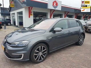 Volkswagen Golf NAVI/PDC/LED BJ 2018