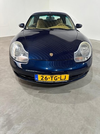 Porsche 911 Carrera
