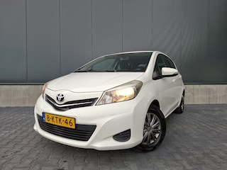 Toyota Yaris 1.0 VVT-i Aspiration | Bluetooth | Trekhaak | 5 deurs | NAP | ISO fix