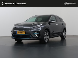 Kia Niro e-Niro ExecutiveLine 64 kWh | Schuif/Kanteldak | Lederen Interieur | Ele,verstelbare stoelen | Apple CarPlay/Android Auto | Camera | DAB | Stoelverwarming/Koeling | Stuurverwarming | Adaptieve Cruise Control |