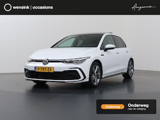 Volkswagen Golf 1.5 eTSI R-Line Business+ | Panoramadak | Stoel/Stuurverwarming | Trekhaak | R-Line In/Exterieur |